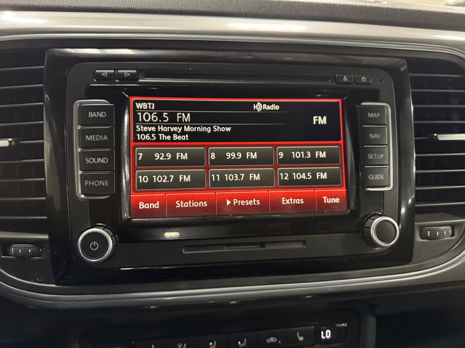 Thumbnail: 2014 Volkswagen Beetle - 3