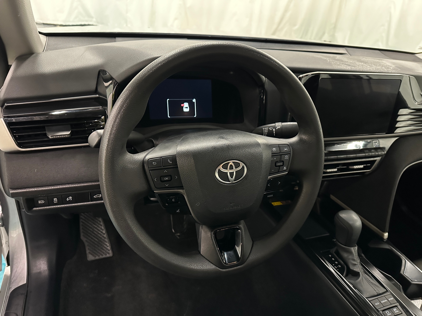 Thumbnail: 2025 Toyota Camry - 5