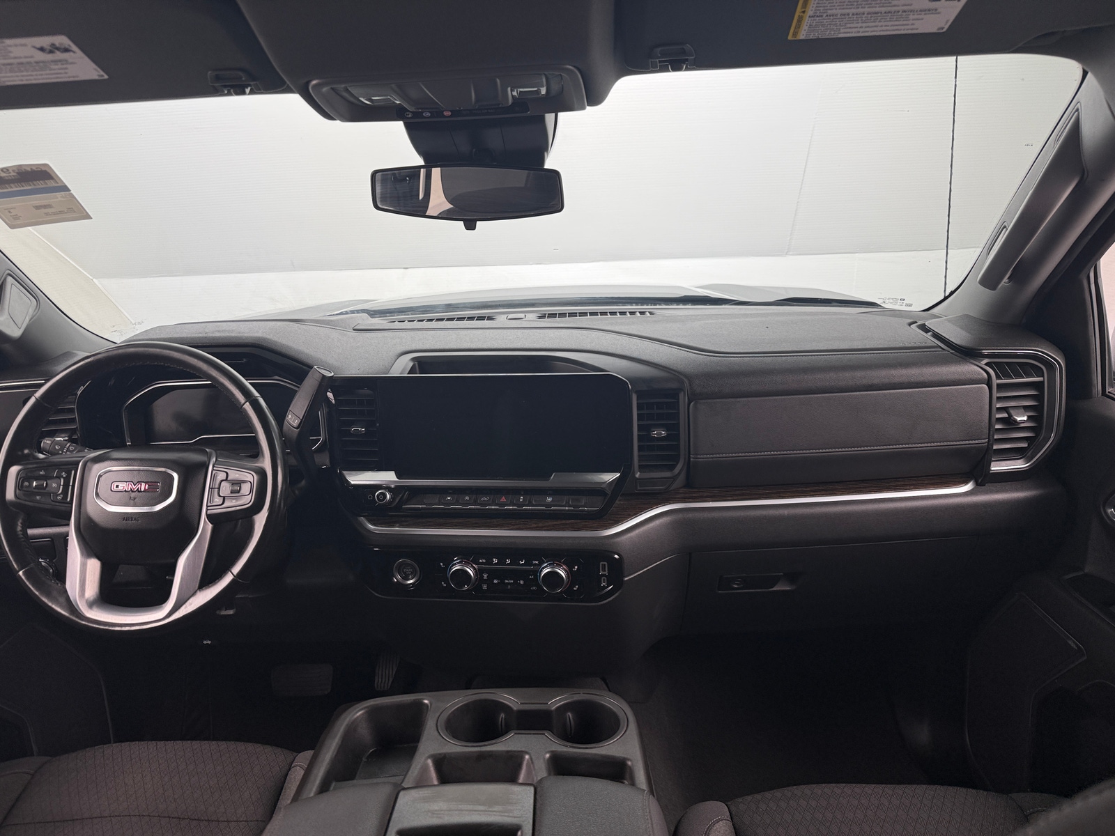 Thumbnail: 2022 GMC Sierra 1500 - 3