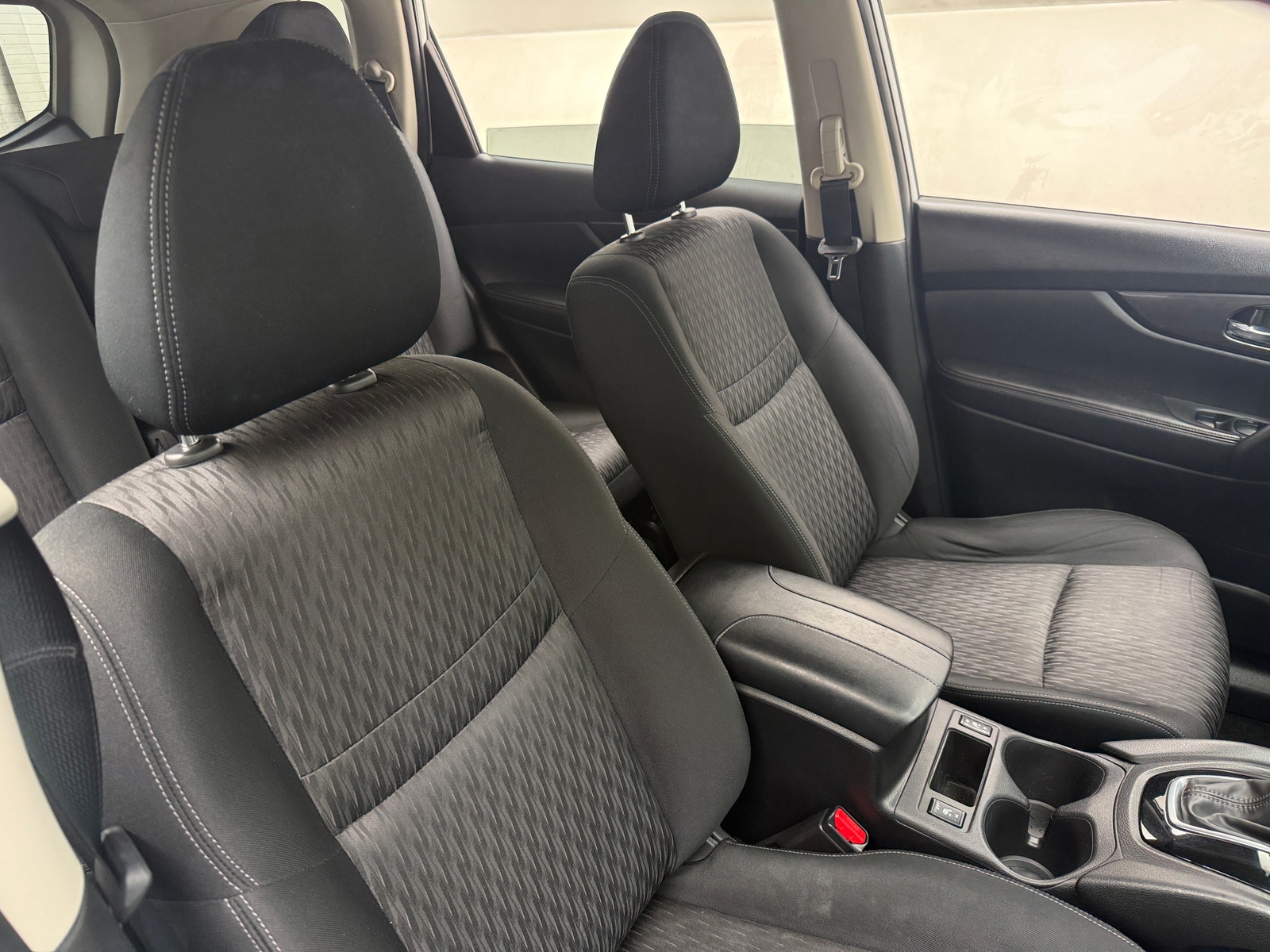 Thumbnail: 2019 Nissan Rogue - 2