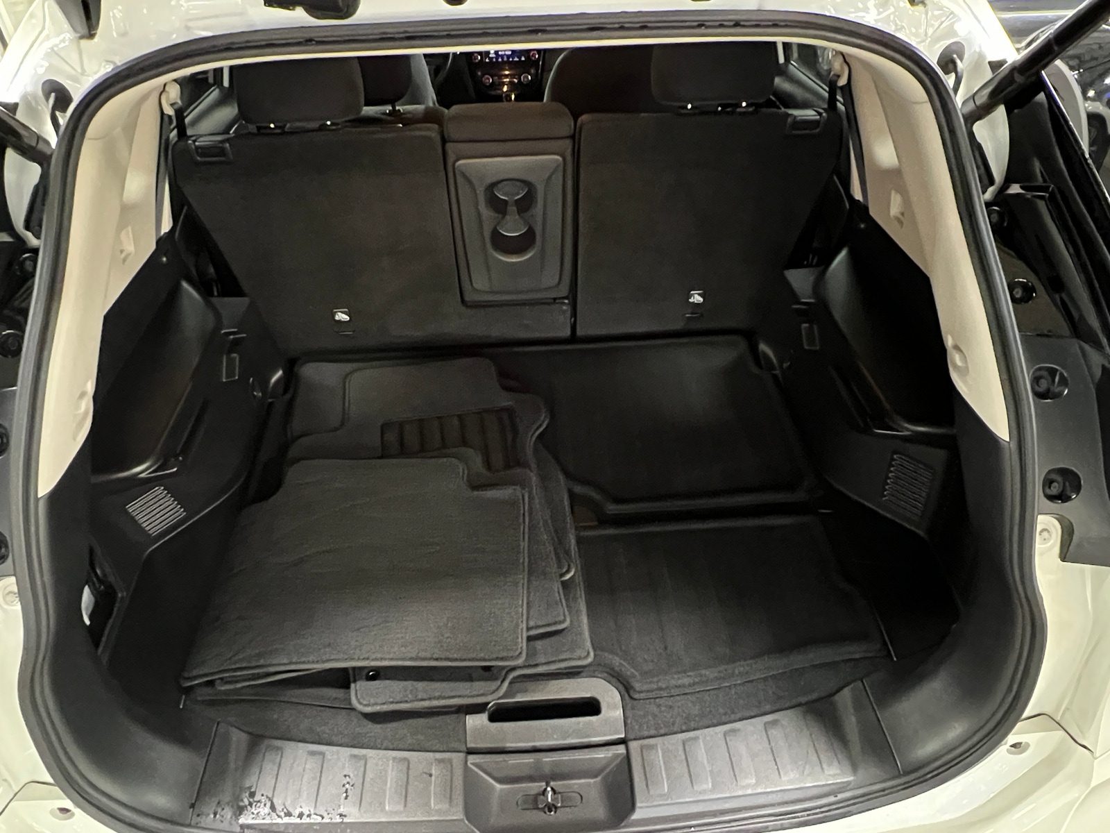 Thumbnail: 2019 Nissan Rogue - 7