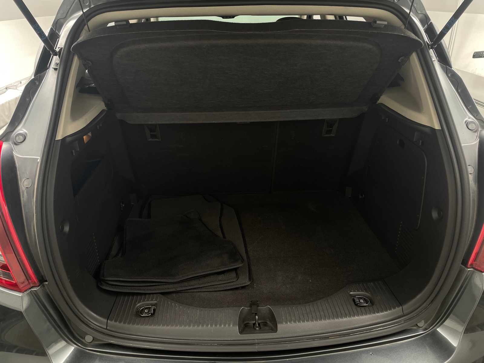 Thumbnail: 2018 Buick Encore - 7