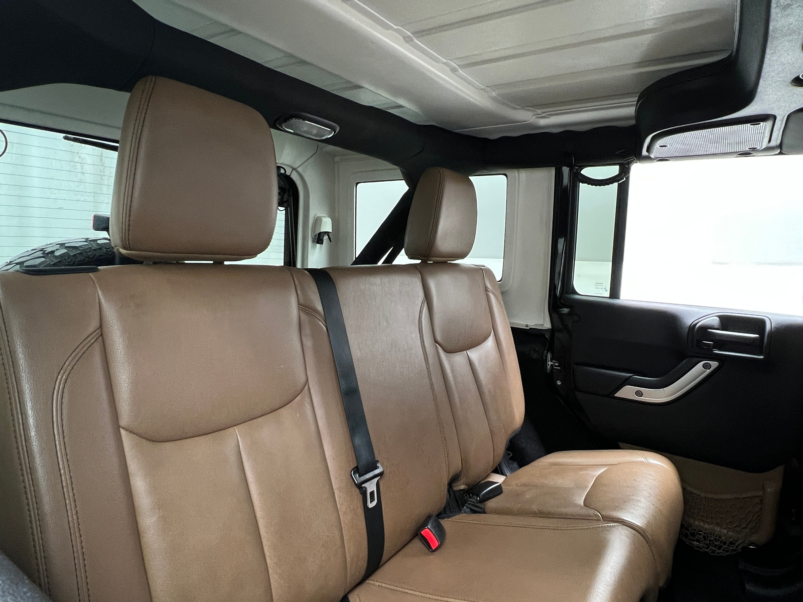 Thumbnail: 2015 Jeep Wrangler - 6