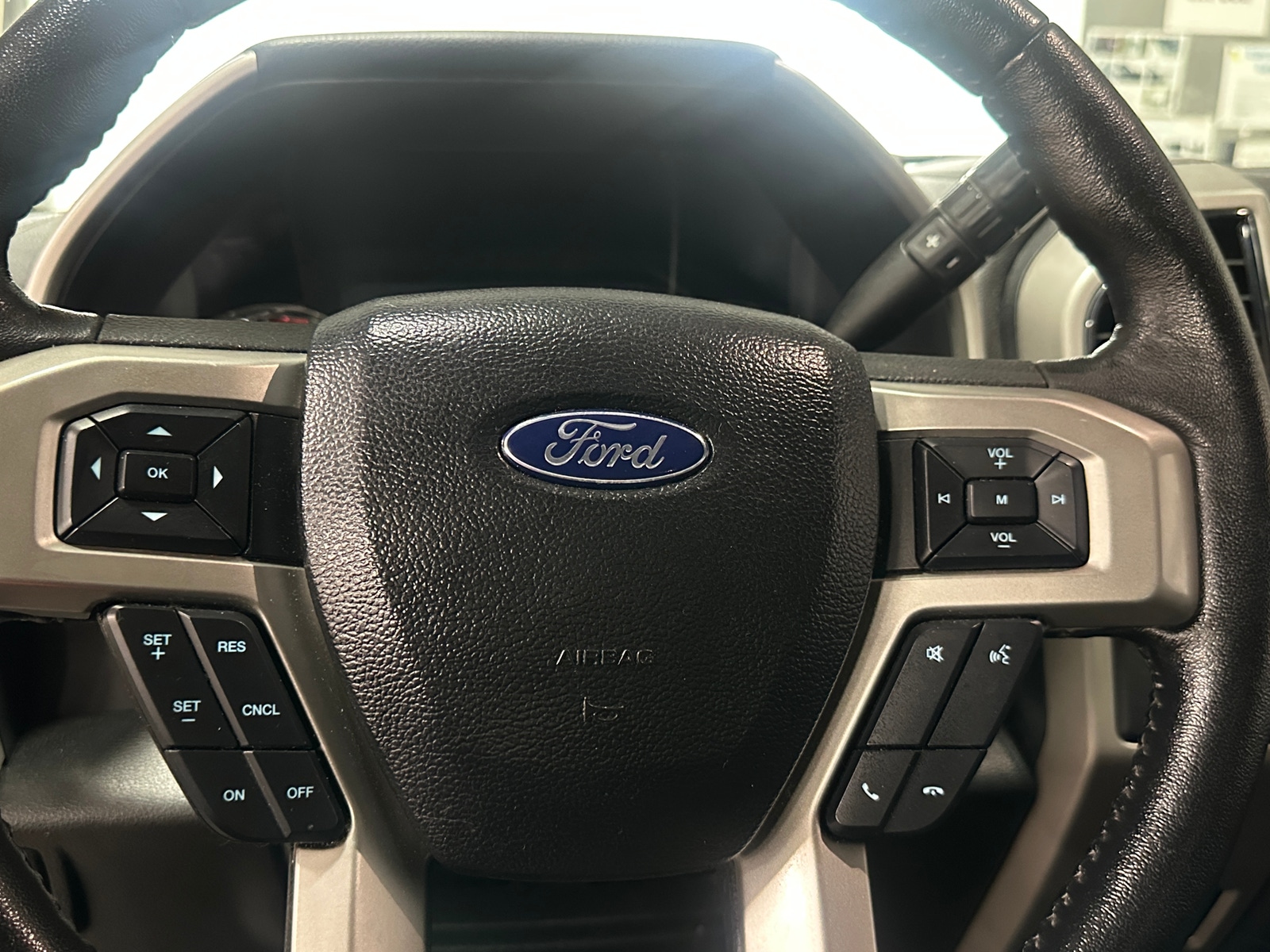 Thumbnail: 2020 Ford Econoline - 4