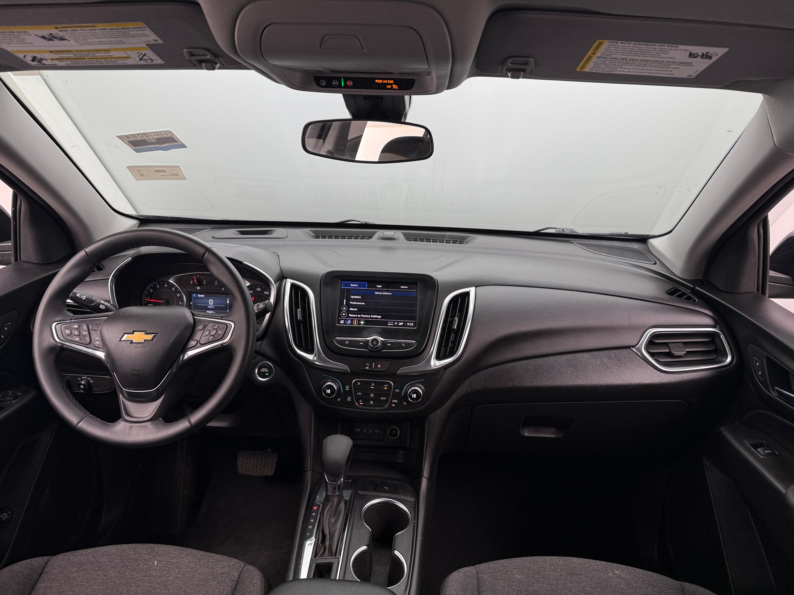 Thumbnail: 2023 Chevrolet Equinox - 3