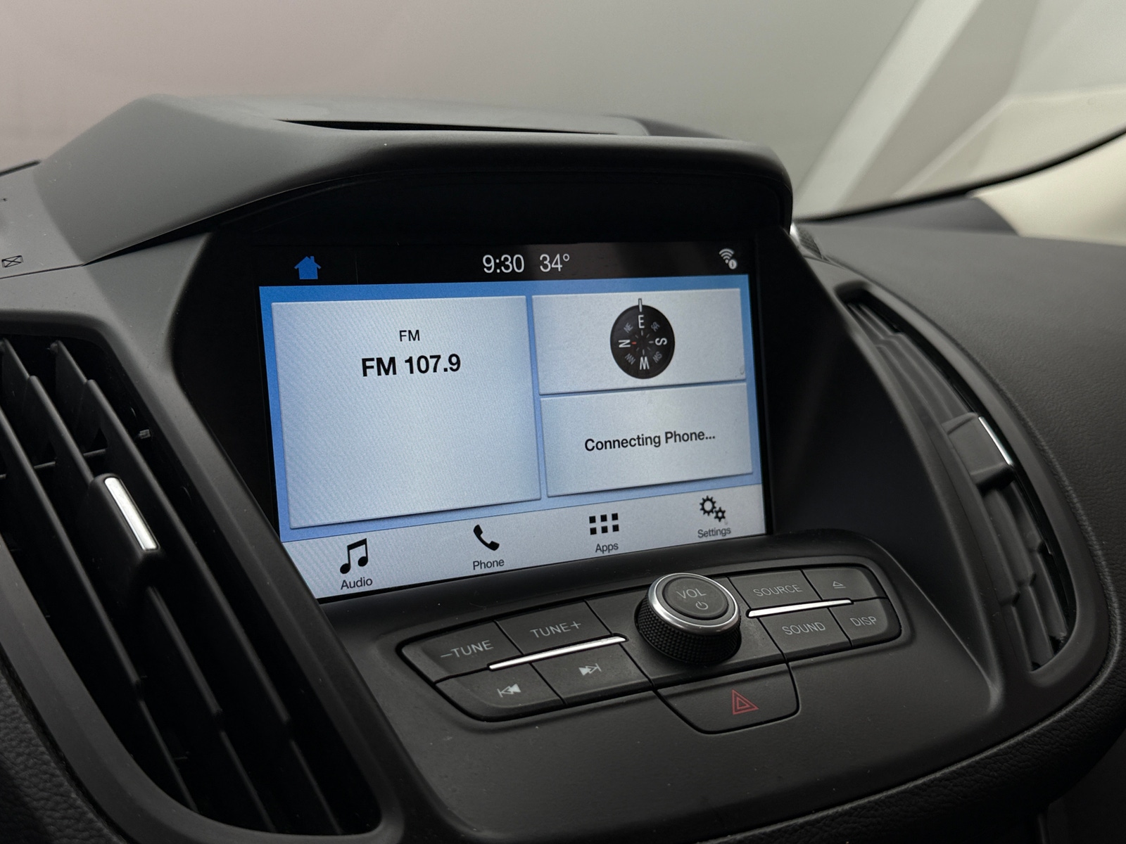 Thumbnail: 2018 Ford Escape - 3