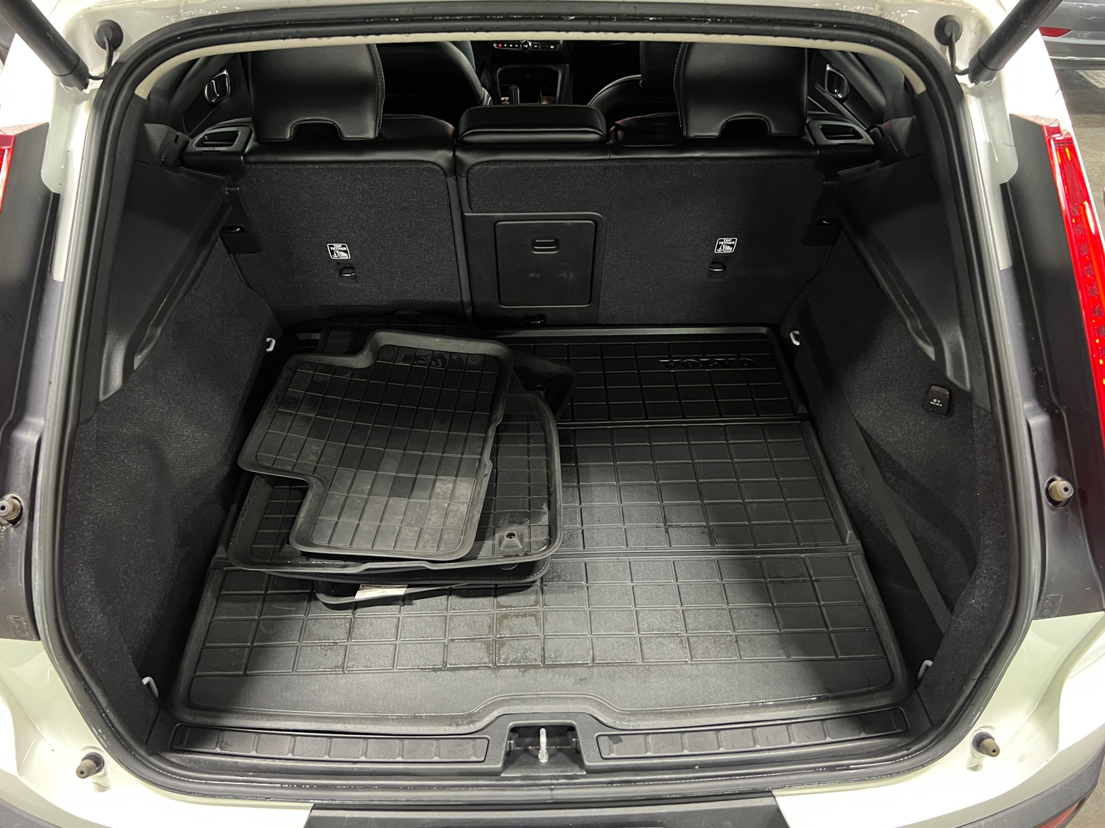 Thumbnail: 2019 Volvo XC40 - 6