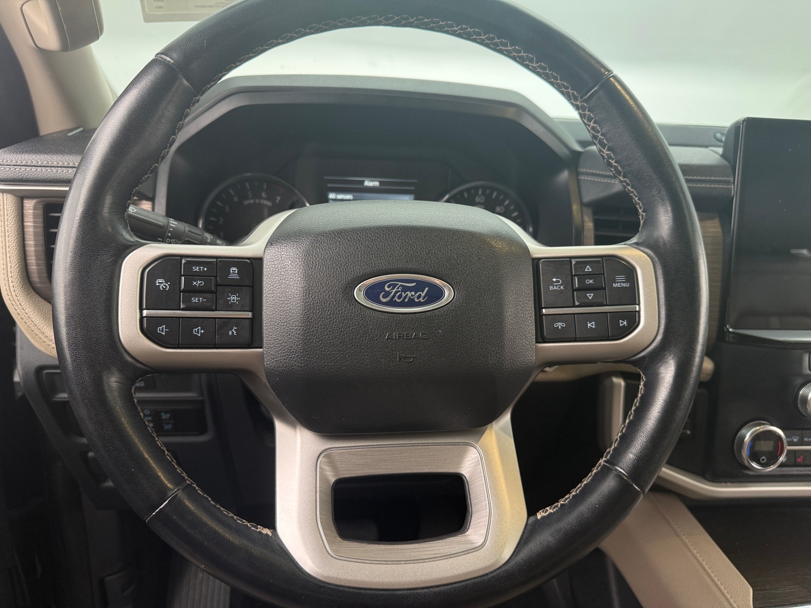 Thumbnail: 2022 Ford Expedition - 4