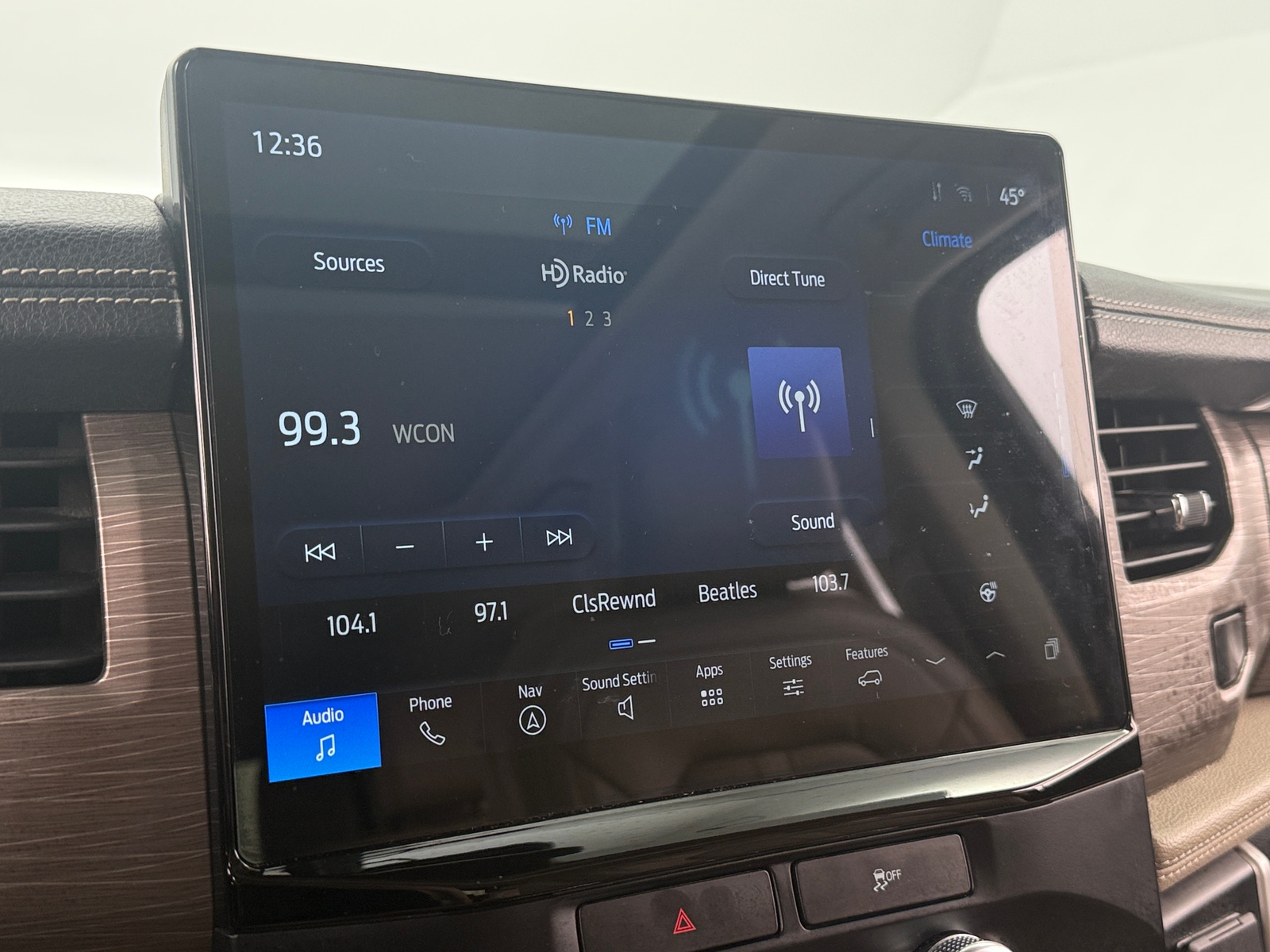 Thumbnail: 2022 Ford Expedition - 3