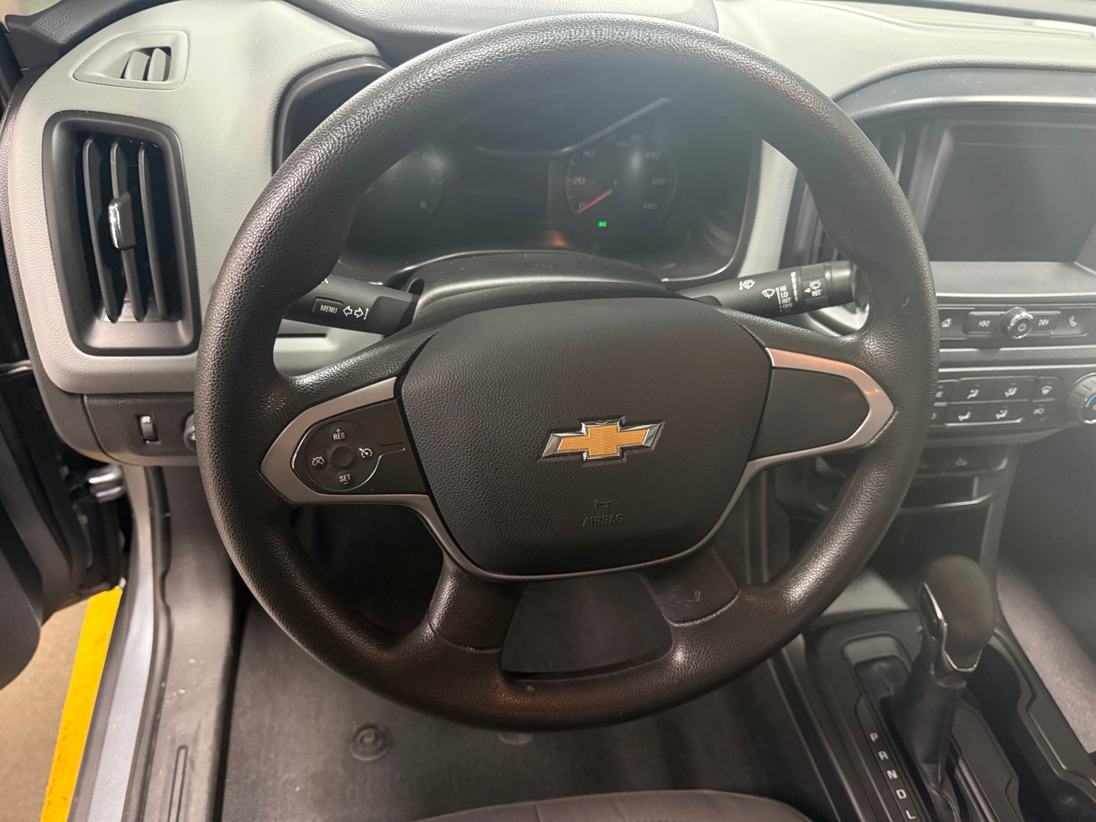 Thumbnail: 2022 Chevrolet Colorado - 5