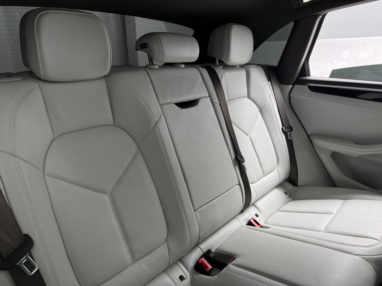 Thumbnail: 2018 Porsche Macan - 5