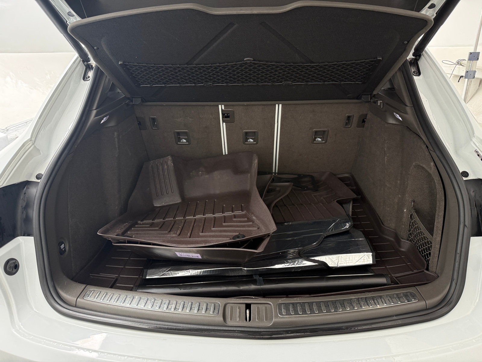 Thumbnail: 2018 Porsche Macan - 6