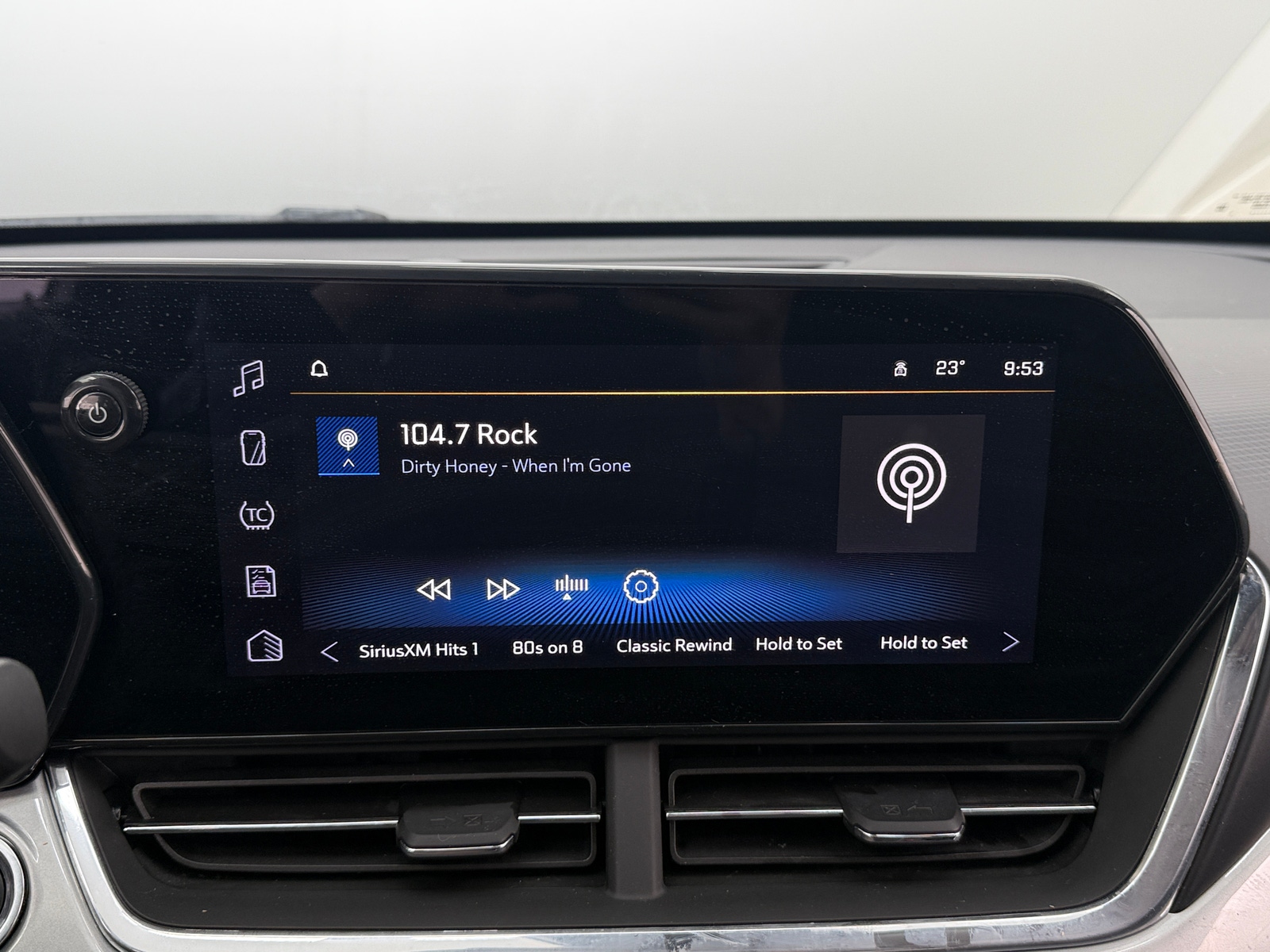 Thumbnail: 2025 Chevrolet Trax - 4