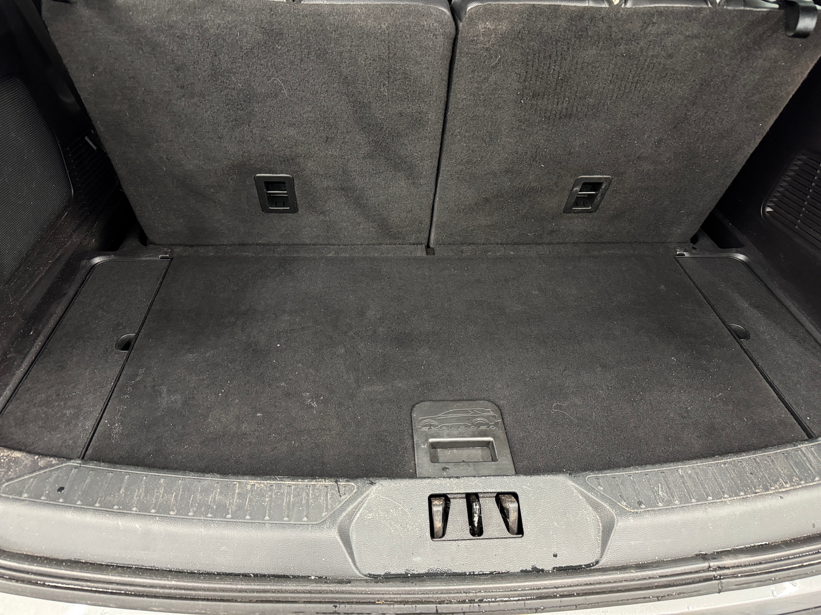 Thumbnail: 2021 Ford Explorer - 6