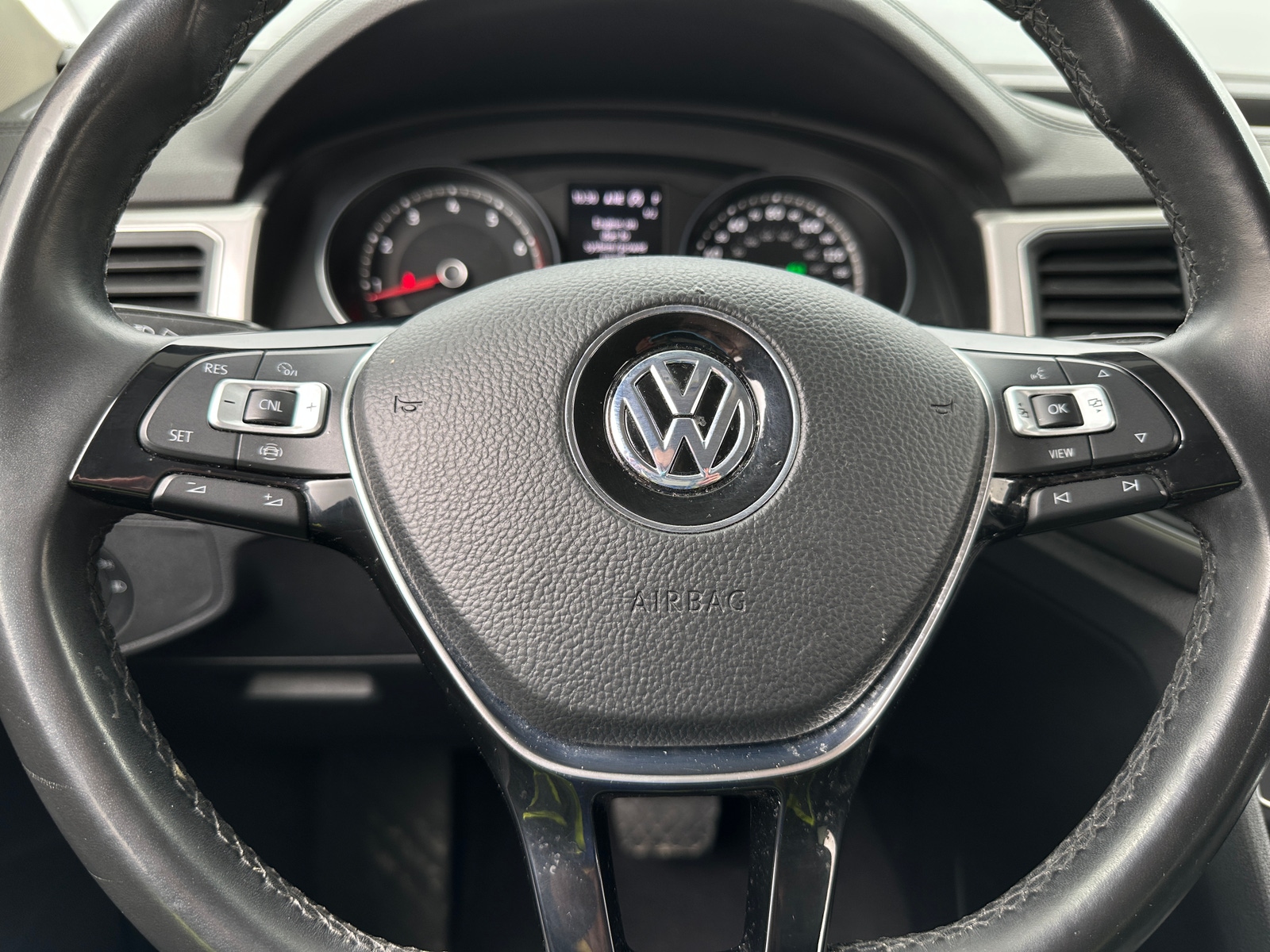 Thumbnail: 2019 Volkswagen Atlas - 4