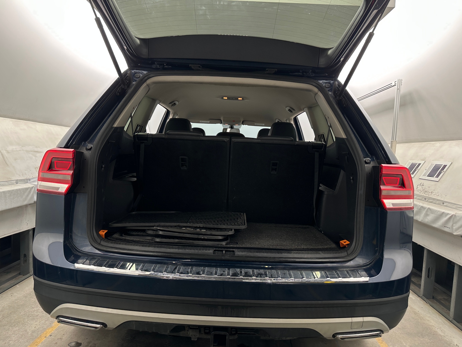 Thumbnail: 2019 Volkswagen Atlas - 6