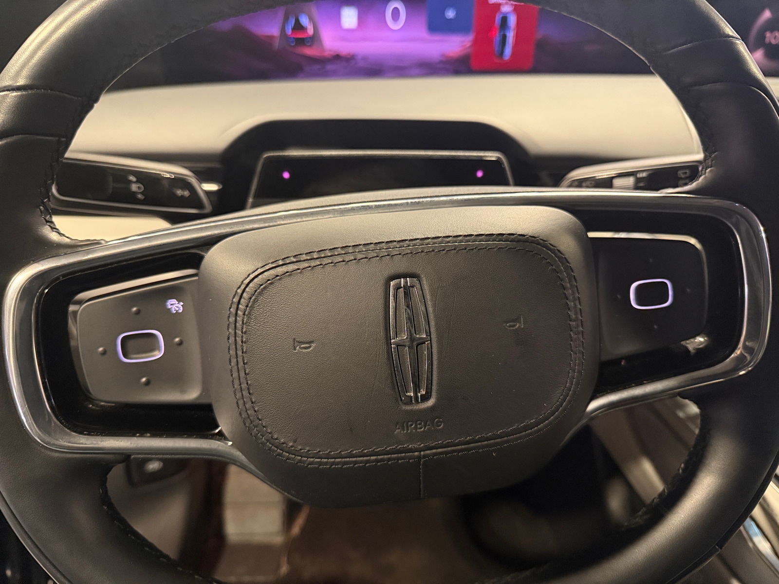Thumbnail: 2024 Lincoln Nautilus - 4