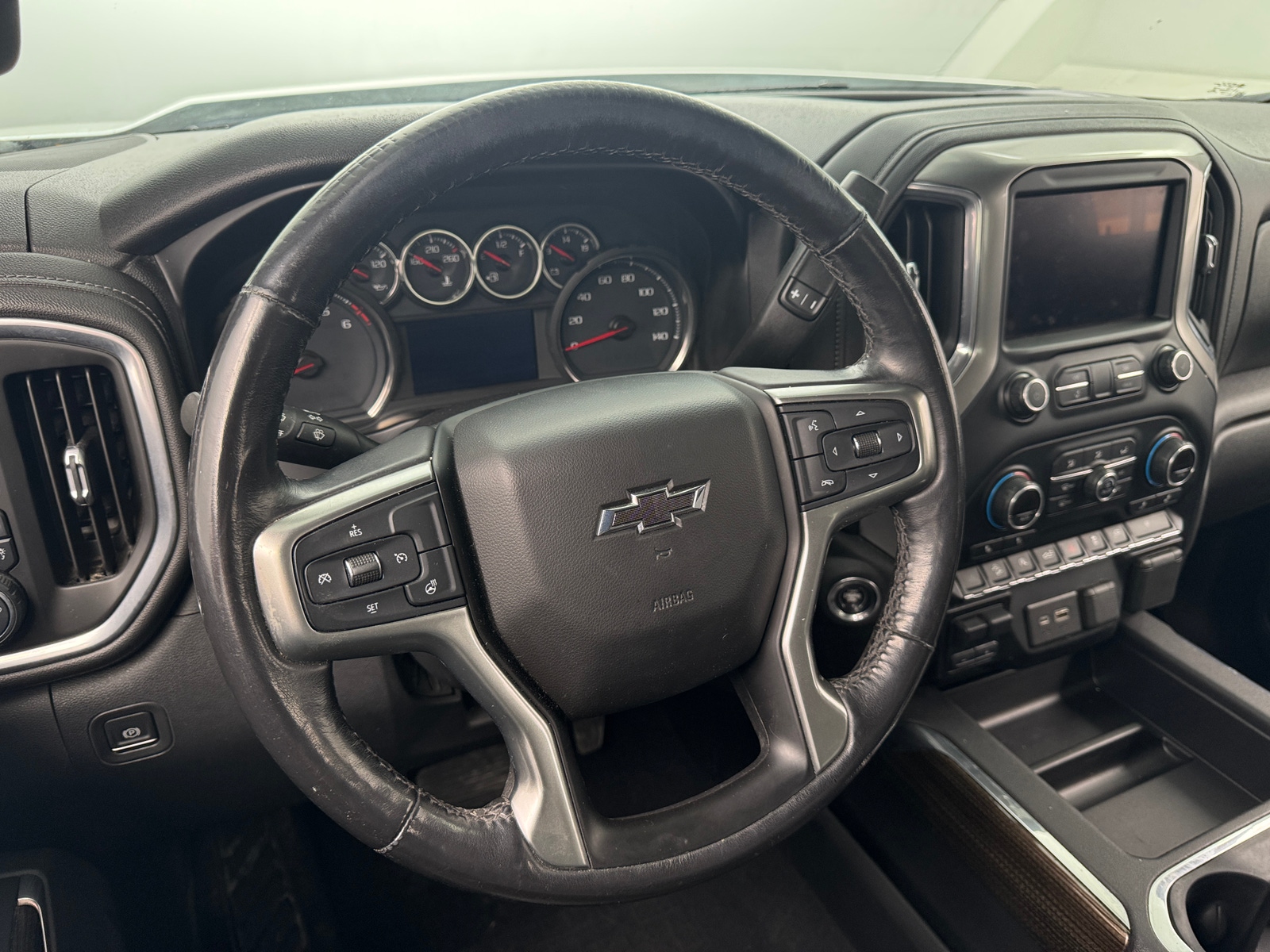 Thumbnail: 2019 Chevrolet Silverado 1500 - 4