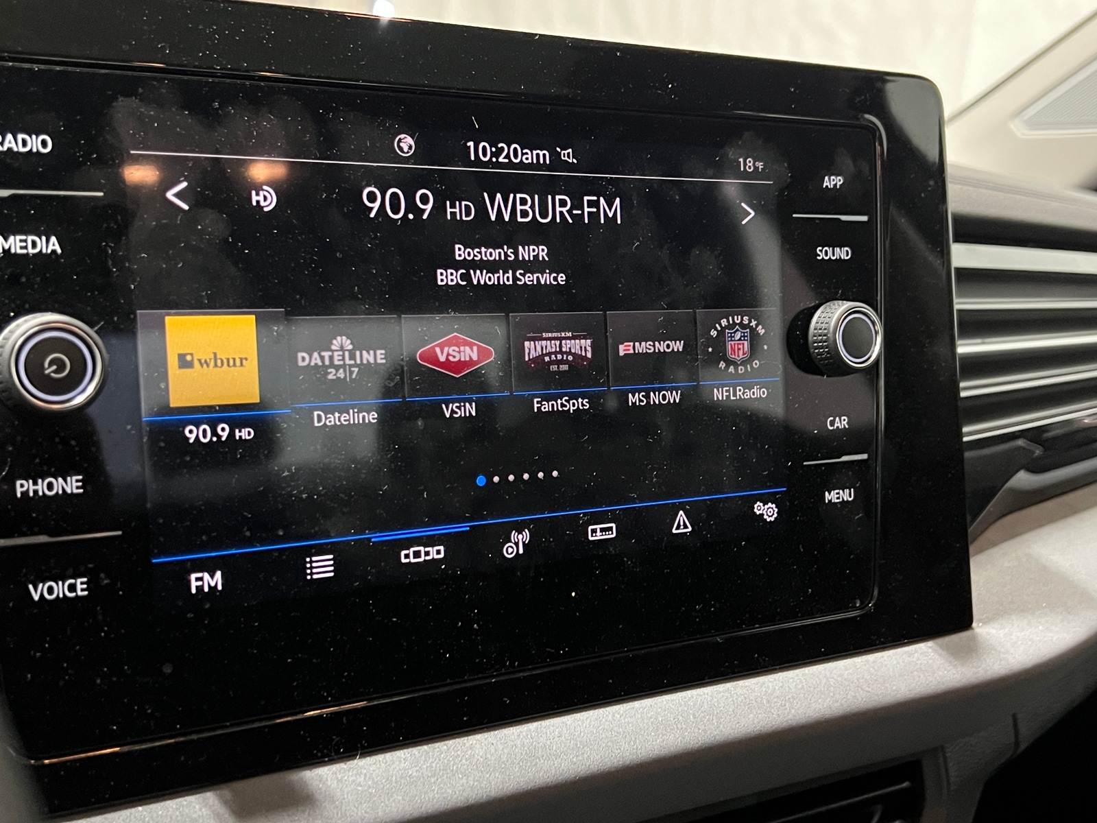 Thumbnail: 2025 Volkswagen Jetta - 3