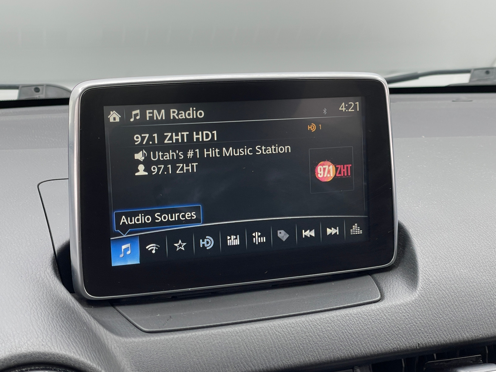 Thumbnail: 2017 Toyota Yaris iA - 4