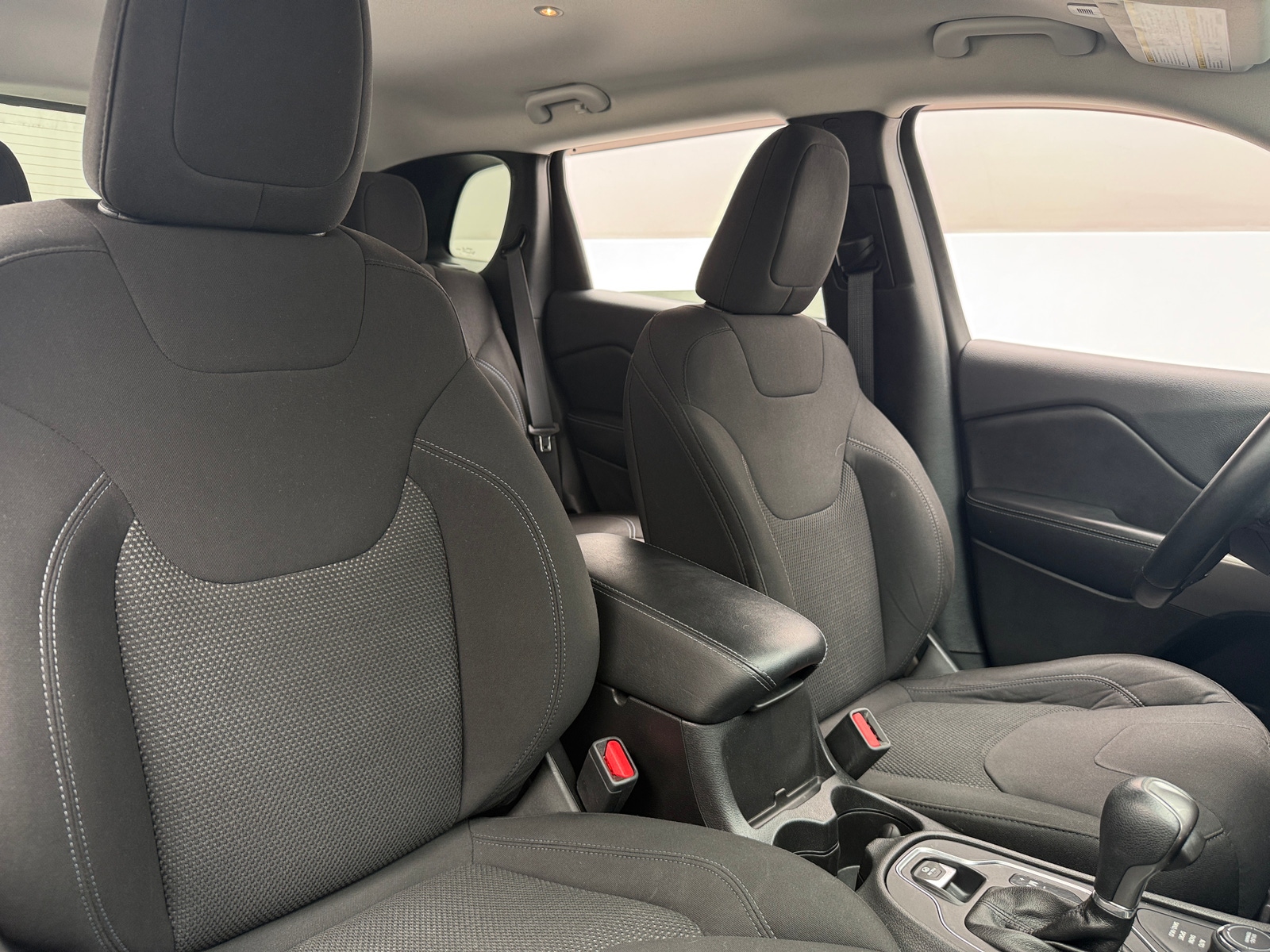 Thumbnail: 2019 Jeep Cherokee - 2