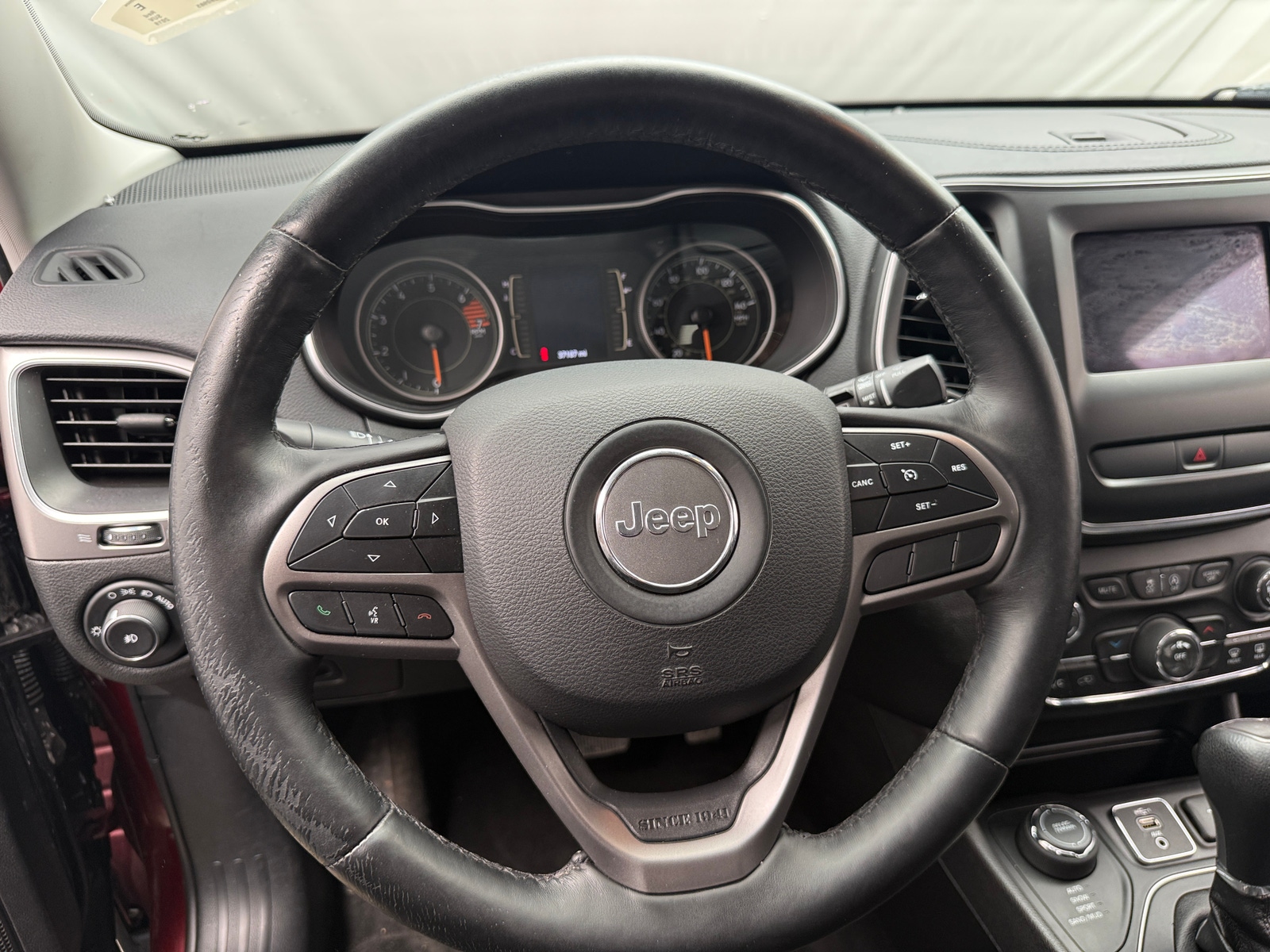 Thumbnail: 2019 Jeep Cherokee - 5