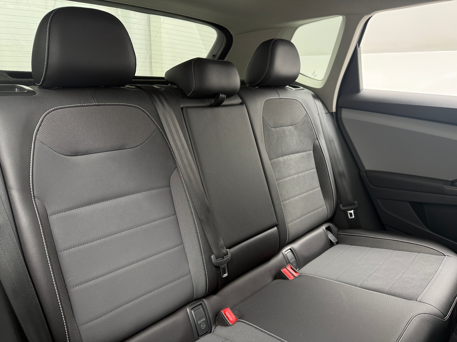 Thumbnail: 2022 Volkswagen Taos - 6