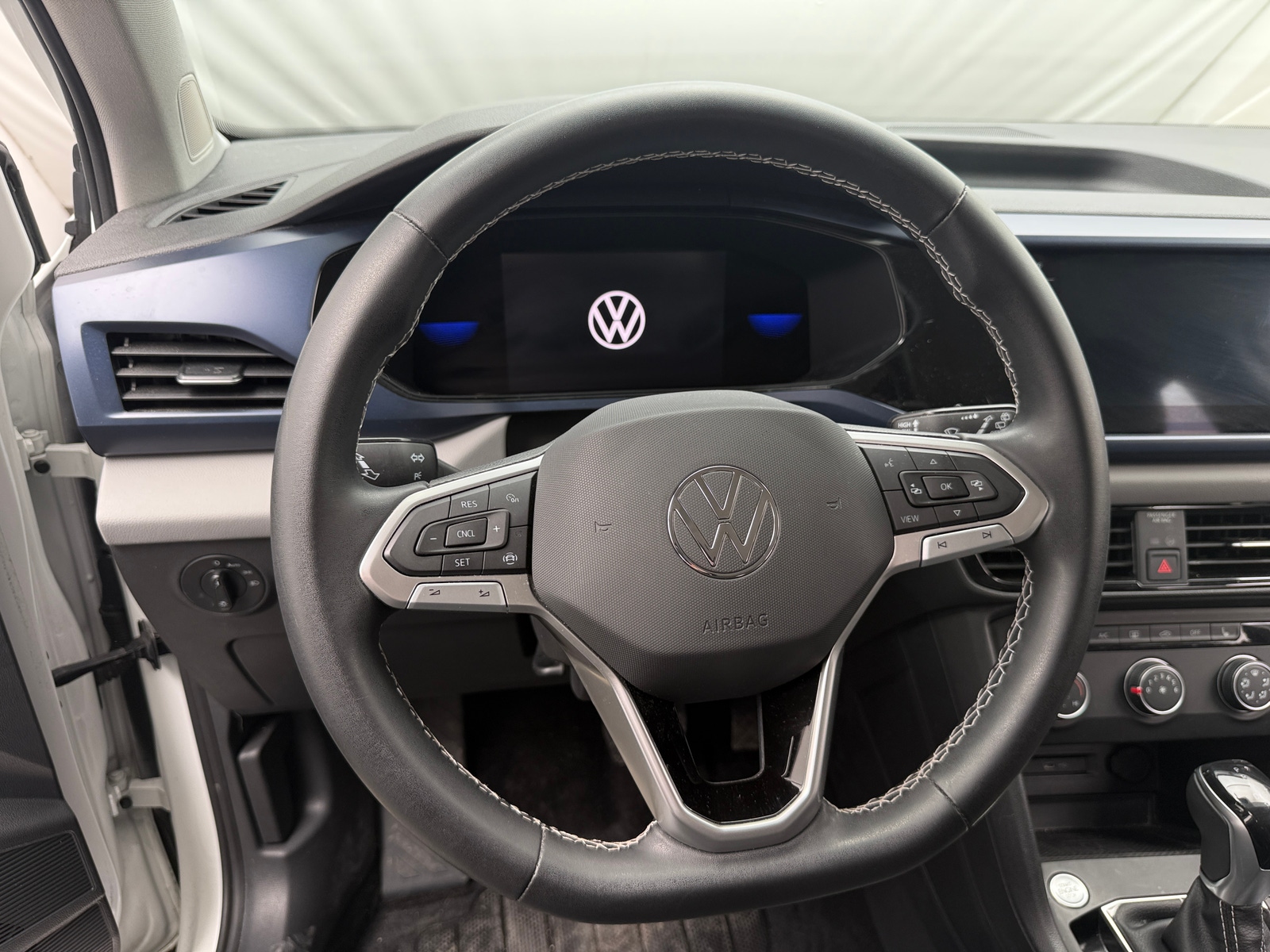 Thumbnail: 2022 Volkswagen Taos - 5