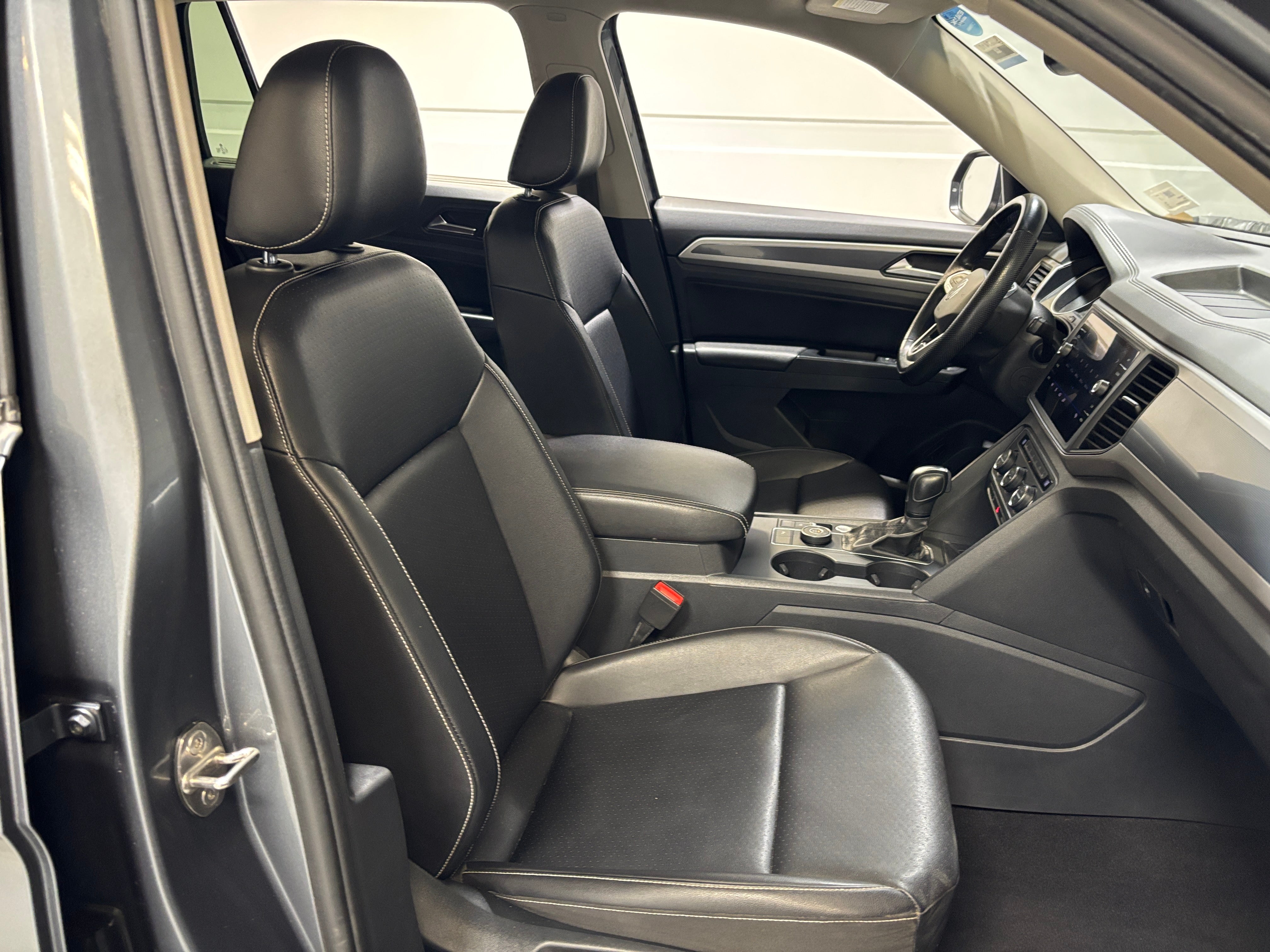 2021 Volkswagen Atlas - Image 1