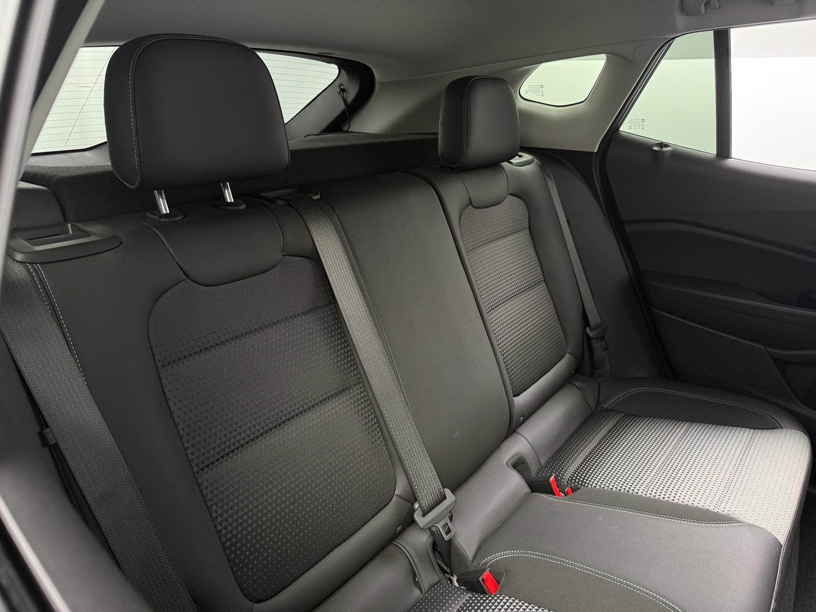 Thumbnail: 2025 Chevrolet Trax - 6