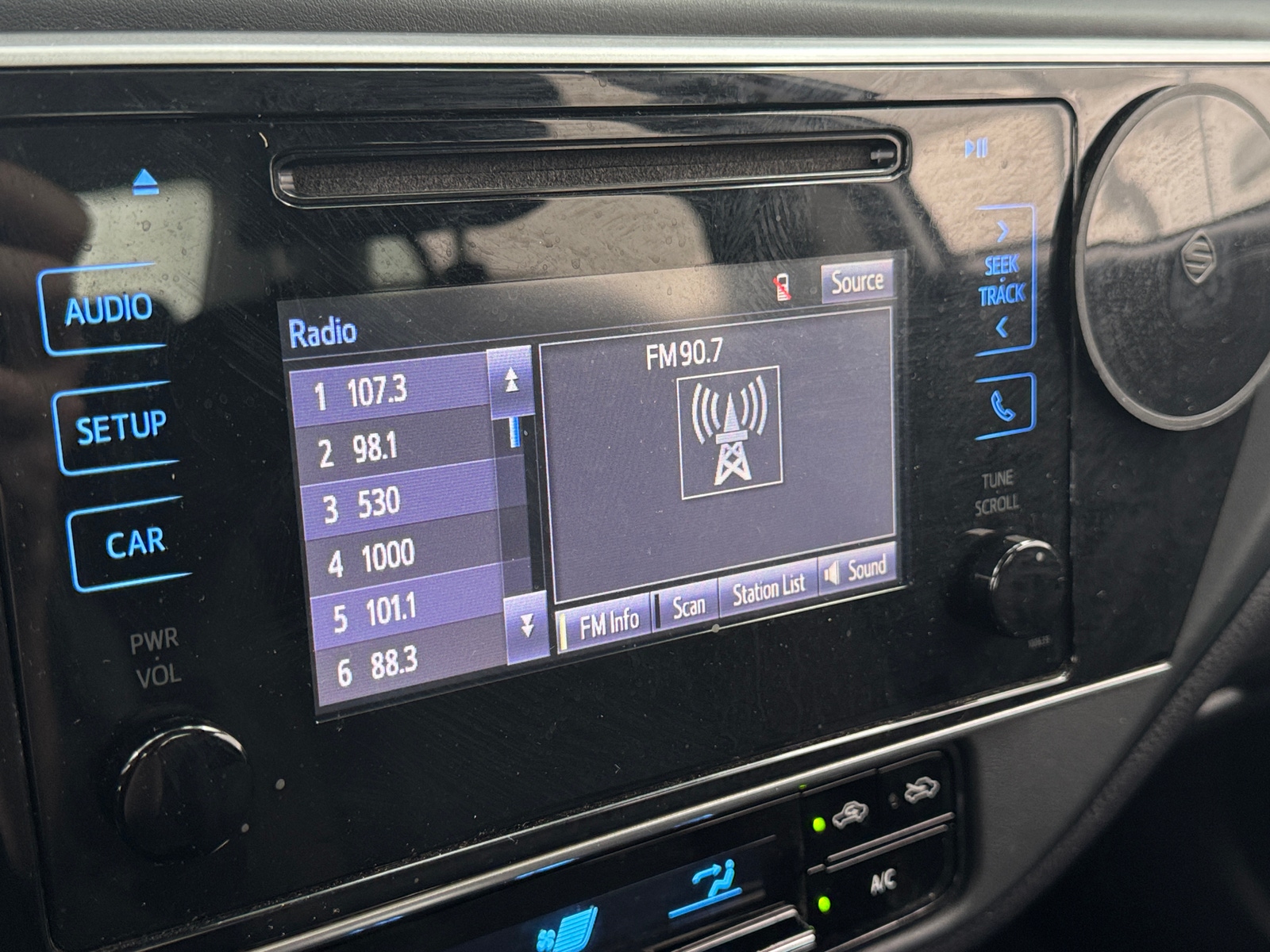 Thumbnail: 2019 Toyota Corolla - 4