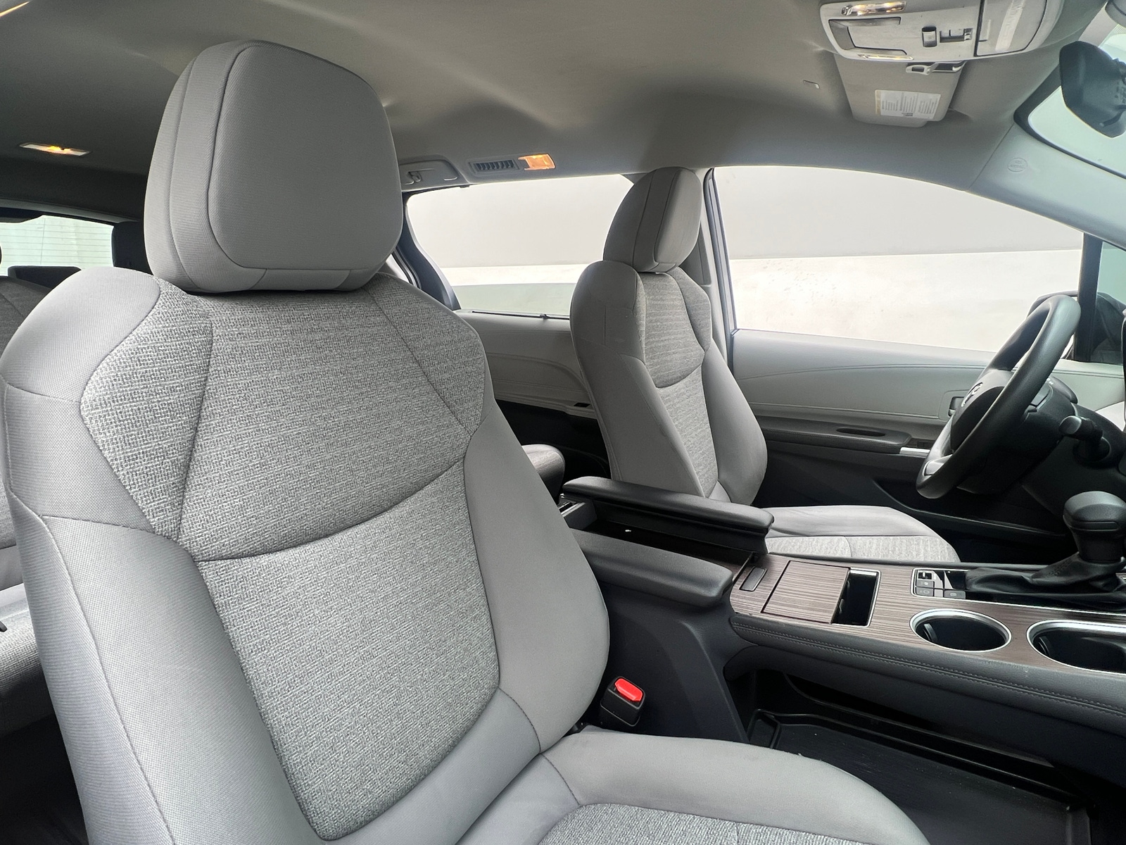 Thumbnail: 2023 Toyota Sienna - 2