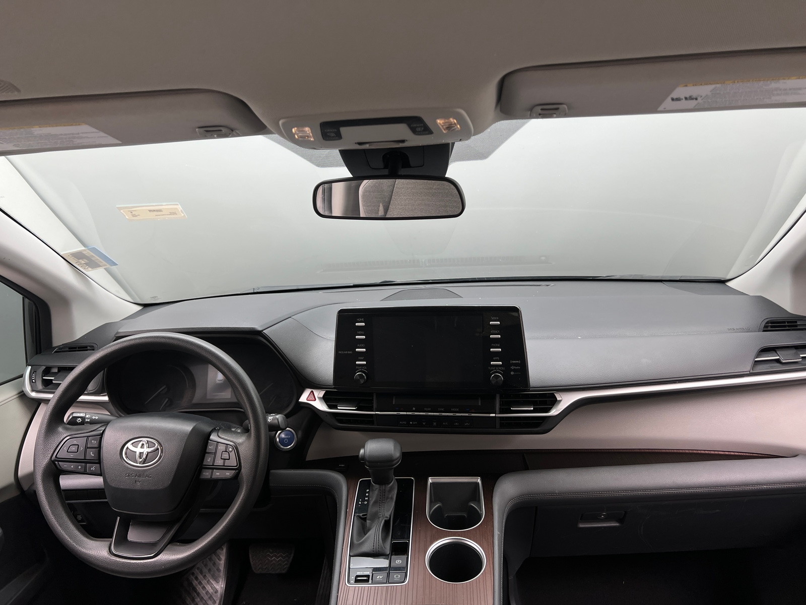 Thumbnail: 2023 Toyota Sienna - 3