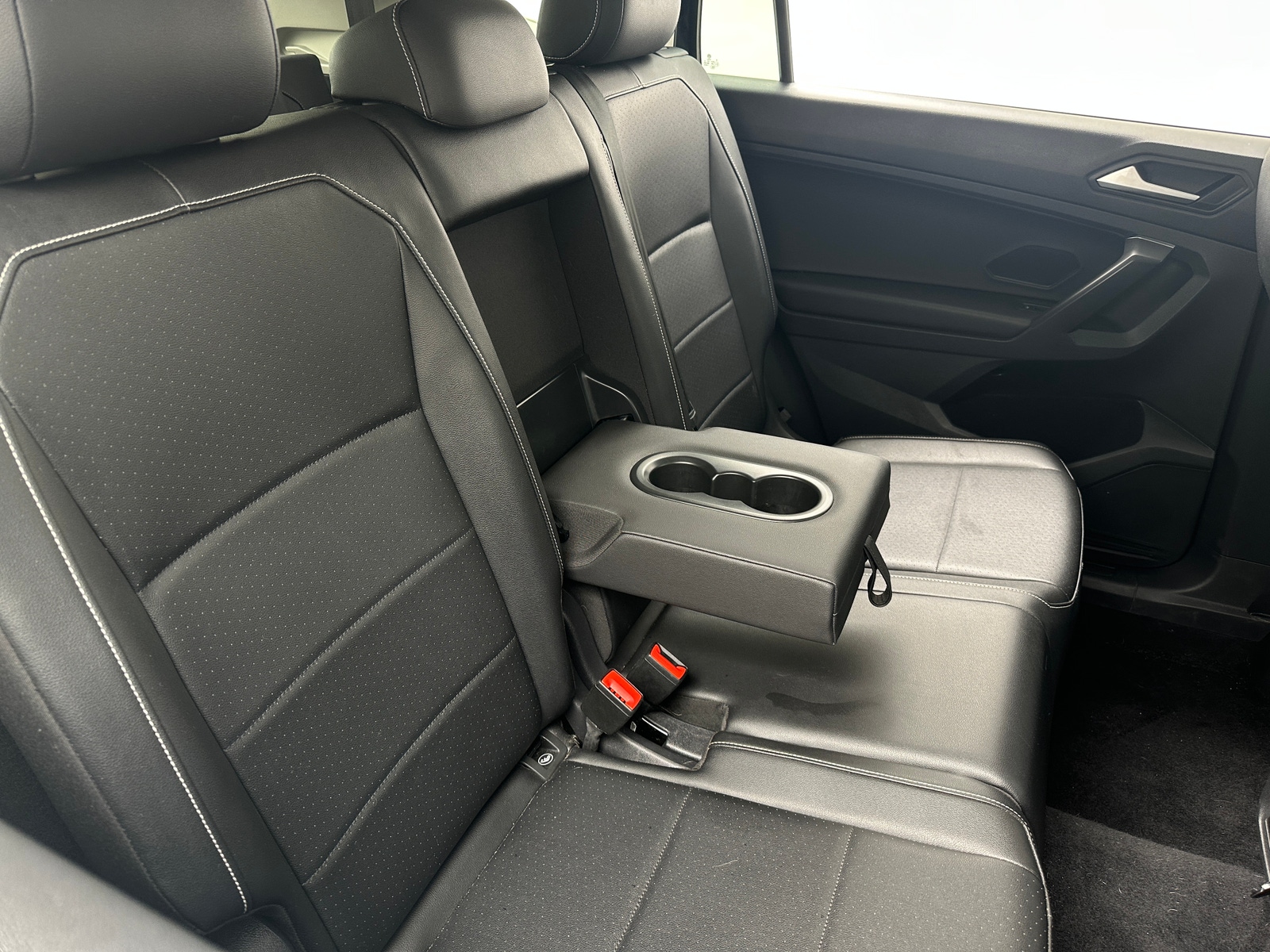 Thumbnail: 2021 Volkswagen Tiguan - 5