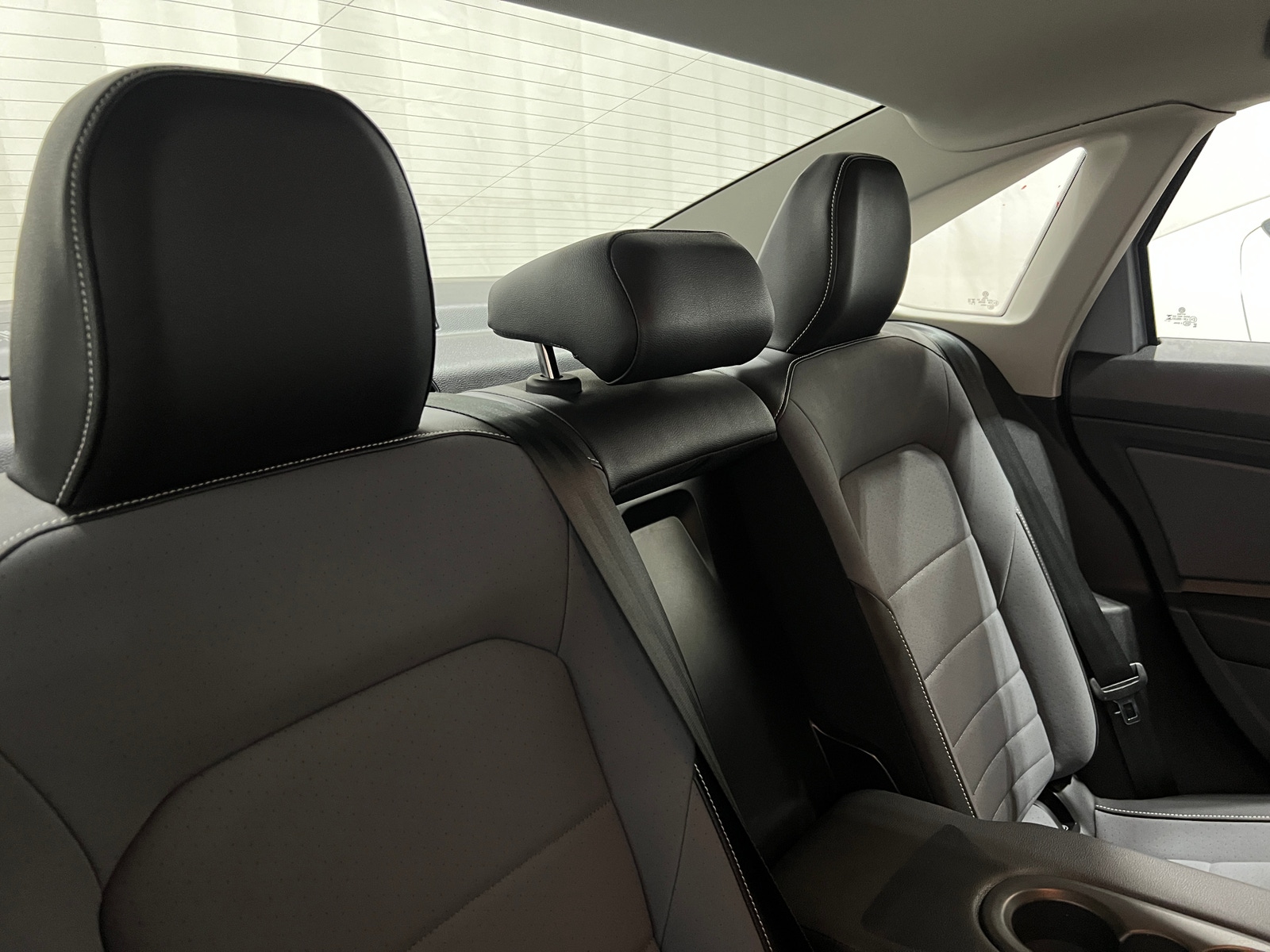 Thumbnail: 2025 Volkswagen Jetta - 5