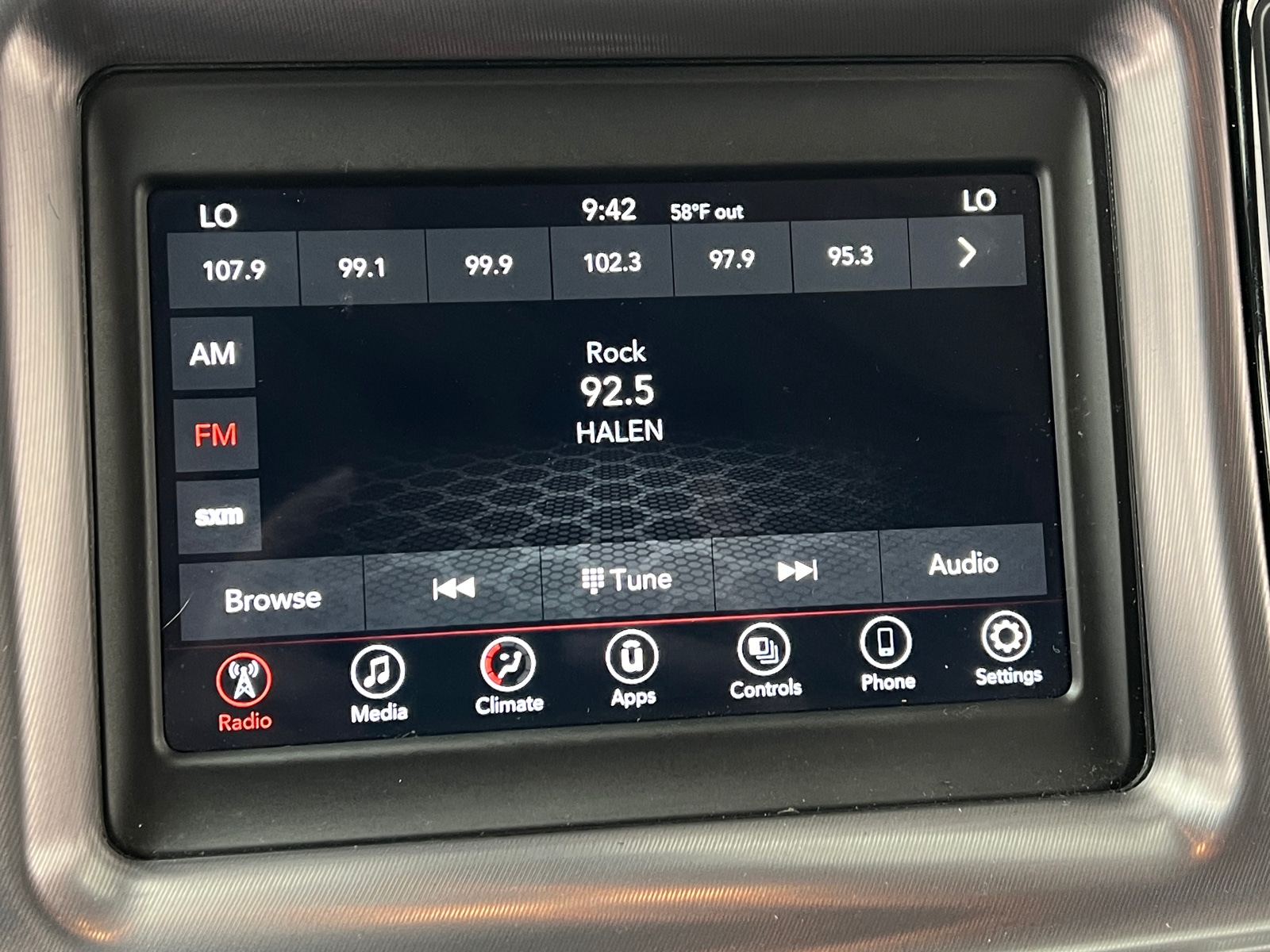 Thumbnail: 2021 Dodge Challenger - 3