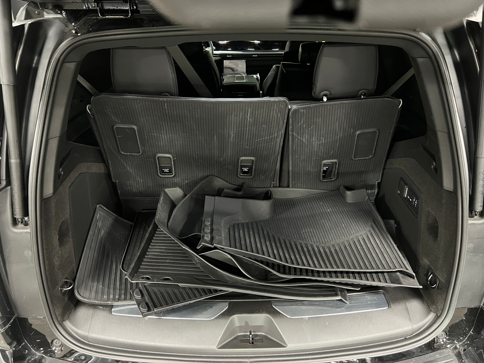 Thumbnail: 2026 Cadillac Escalade - 6