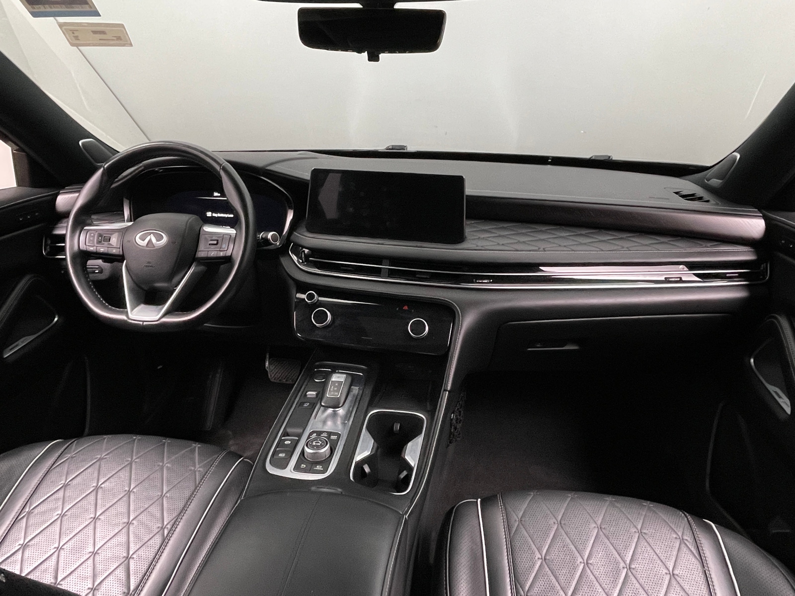 Thumbnail: 2023 INFINITI QX60 - 2