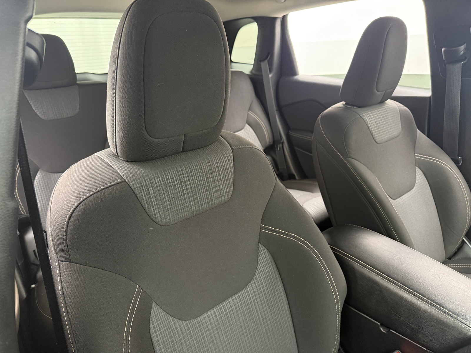 Thumbnail: 2017 Jeep Cherokee - 2