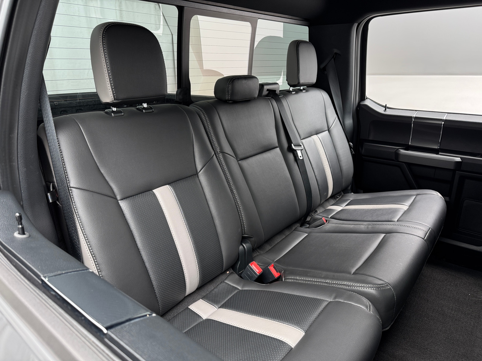 Thumbnail: 2020 Ford Econoline - 6