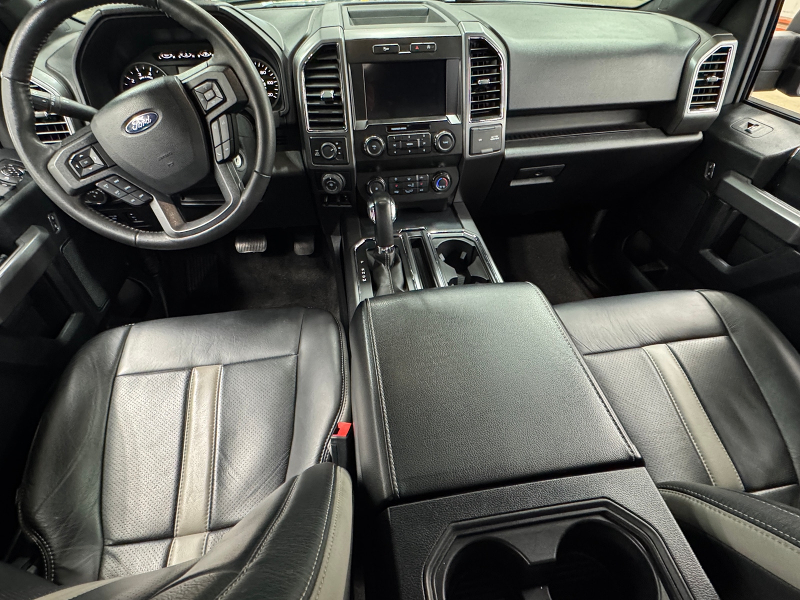 Thumbnail: 2020 Ford Econoline - 3