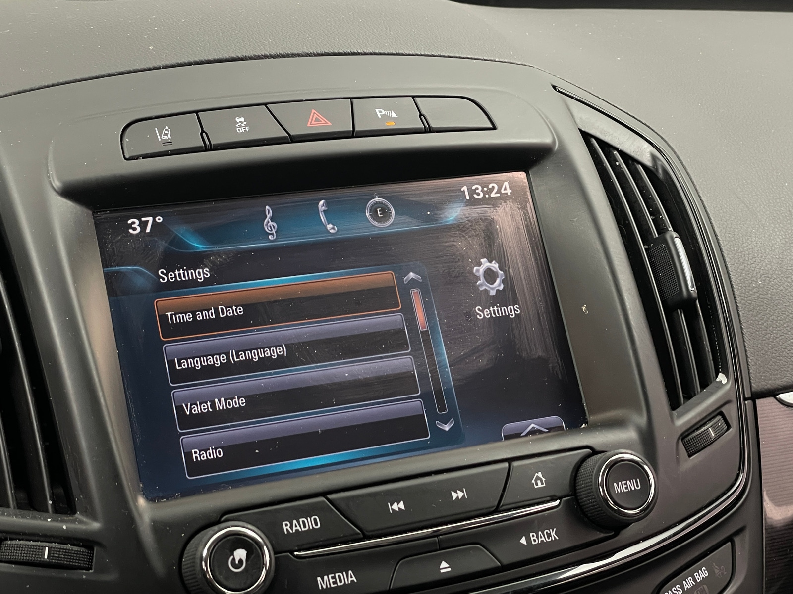 Thumbnail: 2015 Buick Regal - 3