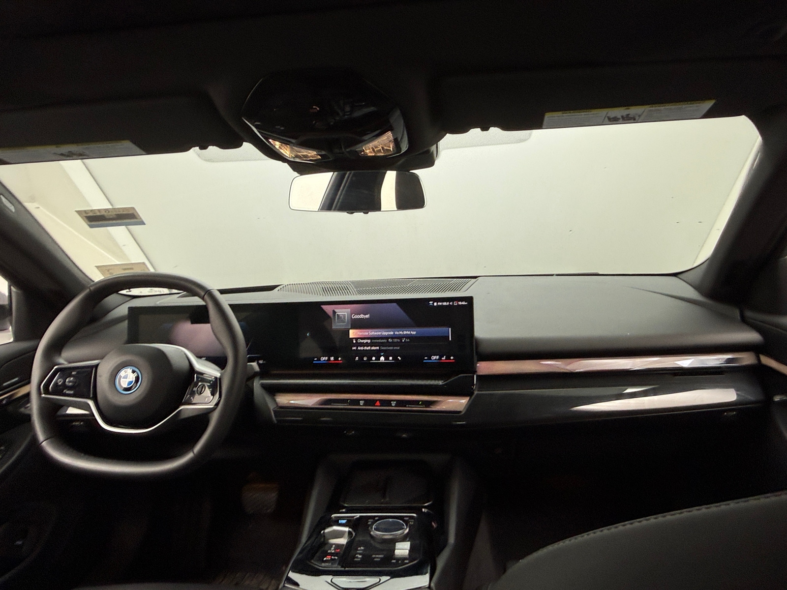 Thumbnail: 2025 BMW i5 - 2