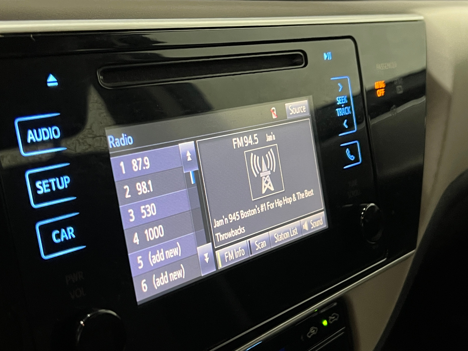 Thumbnail: 2017 Toyota Corolla - 4