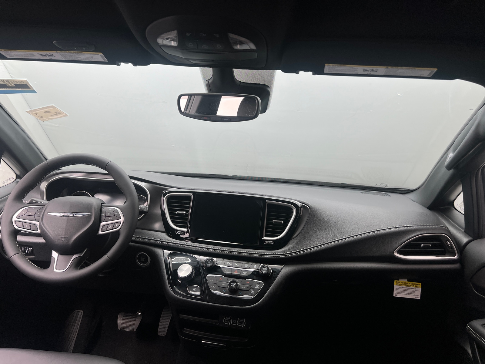 Thumbnail: 2025 Chrysler Pacifica - 2