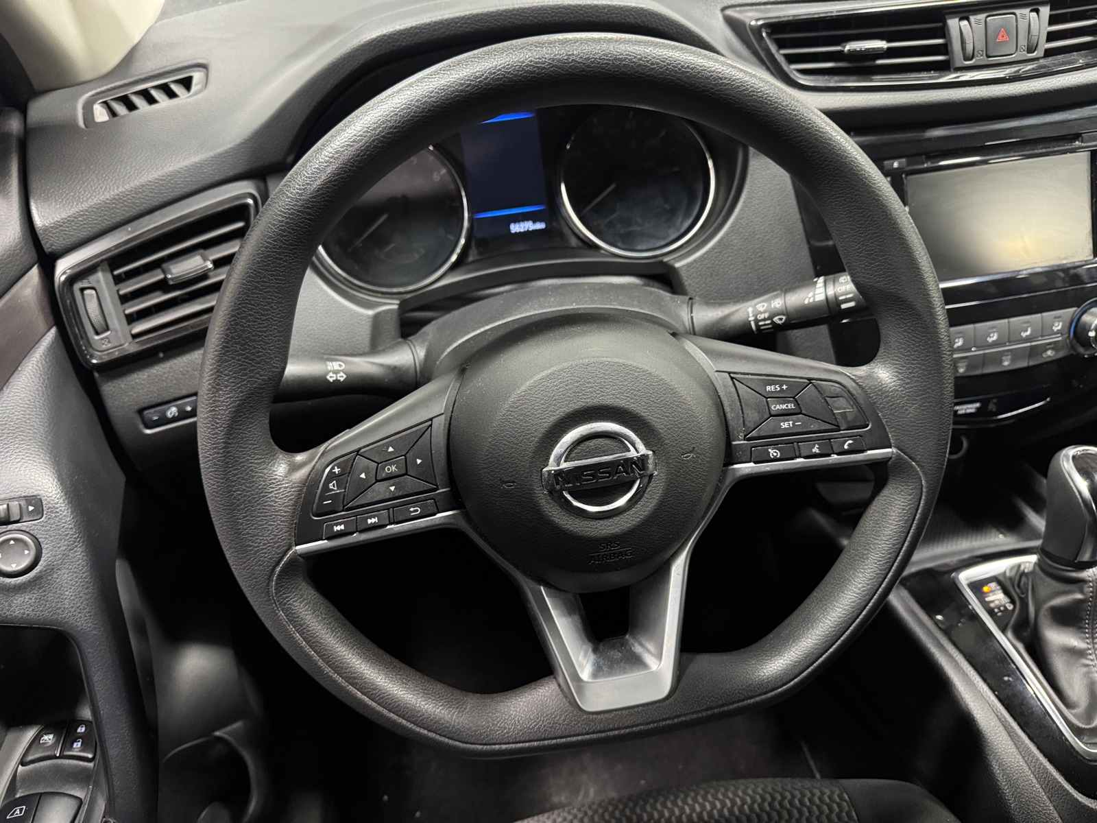 Thumbnail: 2020 Nissan Rogue Sport - 5