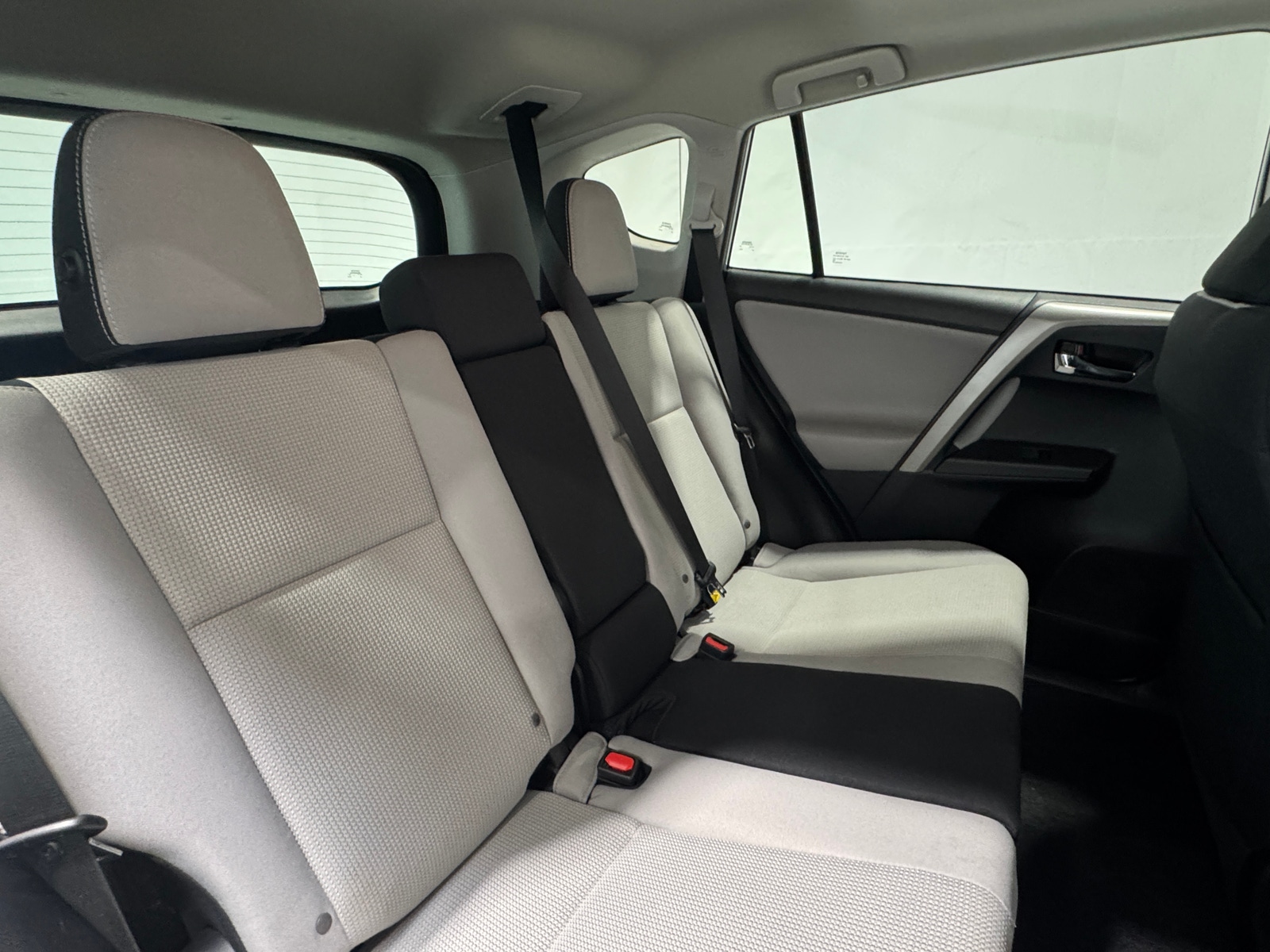 Thumbnail: 2018 Toyota RAV4 - 6