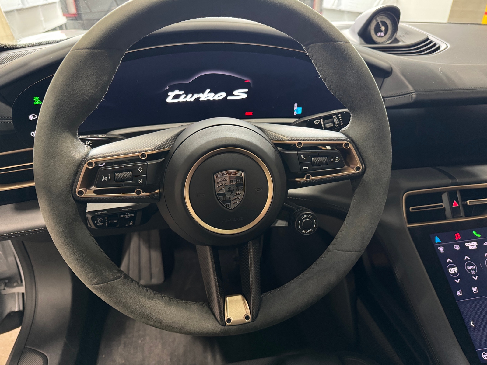 Thumbnail: 2025 Porsche Taycan - 4