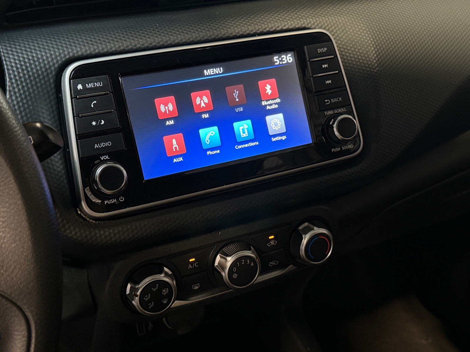 Thumbnail: 2021 Nissan Kicks - 4