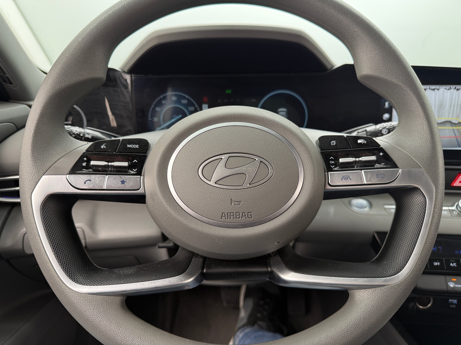 Thumbnail: 2024 Hyundai Elantra - 5